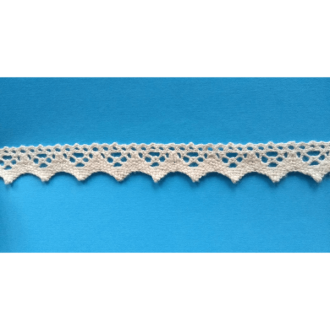 Gehaakt sierband 7 gebroken wit 2cm breed 