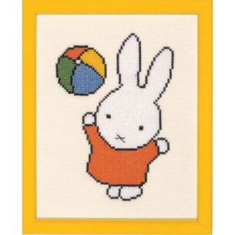 Borduurpakket Nijntje met bal 13x17cm van PAKO 076.211603