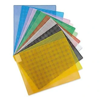 Plastic canvas 7 count 32,5 x 25 cm van PONY 073.61007