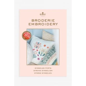 Borduurboek Strong symbols van DMC 059.11.15843