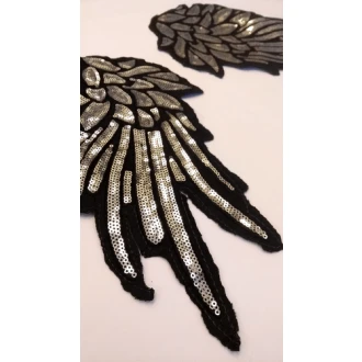 Applicatie zilveren vleugel van pailletten 29,5 x 18,5cm naaibaar