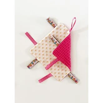 Baby labeldoekje roze bloemetjes - fuchsia van N'STUDIO