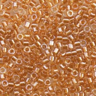 Miyuki Delica Kralen 2mm sparkling gold lined crystal DB D684