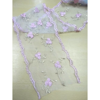 Roze kanten band met rozen (groot) 14cm breed 