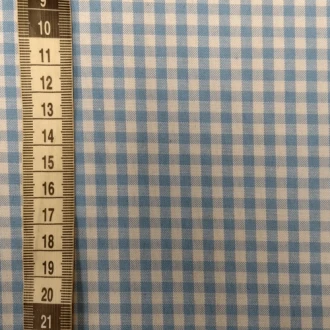 Lichtblauwe ruit stof 100% katoen 145cm breed