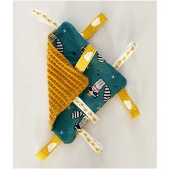 Baby labeldoekje petrol wasbeertjes van N'STUDIO