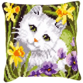 Witte poes in narcissen kruissteekkussen kit VERACHTERT pn-0147362