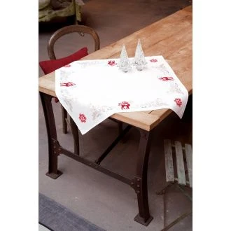 Fier hert tafelkleed kruissteek borduurpakket 80x80cm van VERVACO pn-0150418