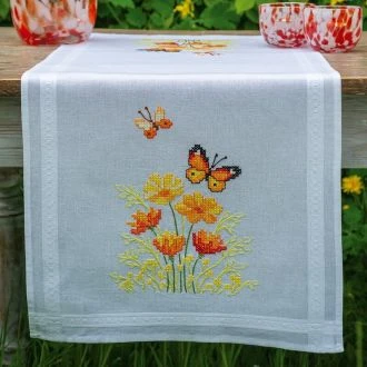 Oranje bloemen en vlinders tafelloper borduurpakket VERVACO PN-0187941