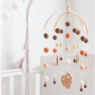 Mobiel Boogjes voor de baby kamer 